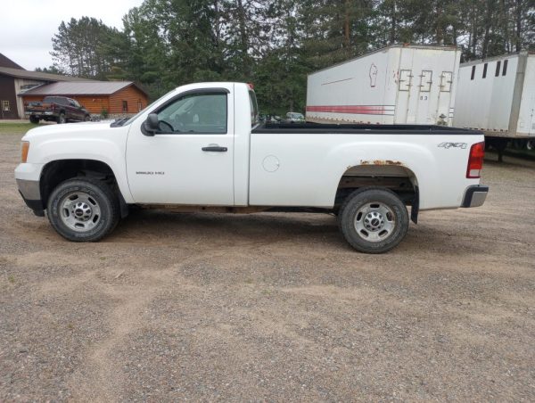 2012 GMC Sierra 2500 HD - Image 4
