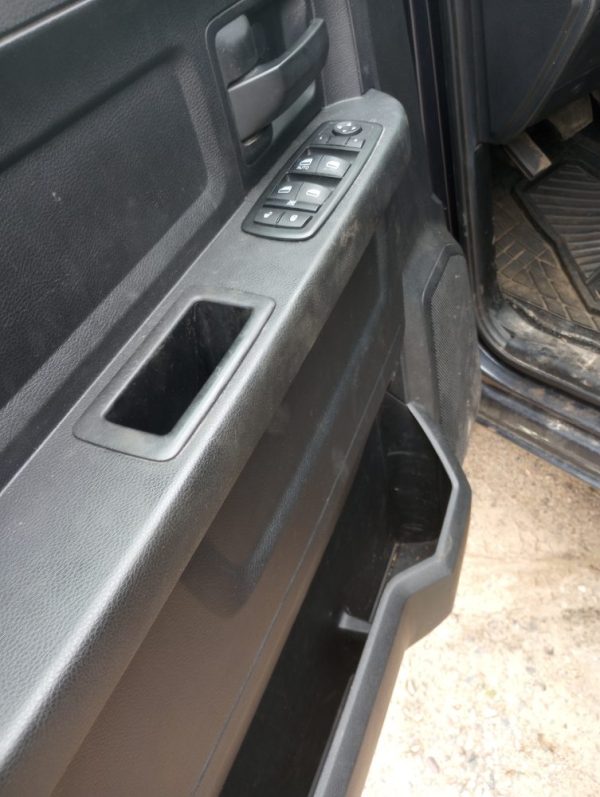 2015 RAM 1500 - Image 8