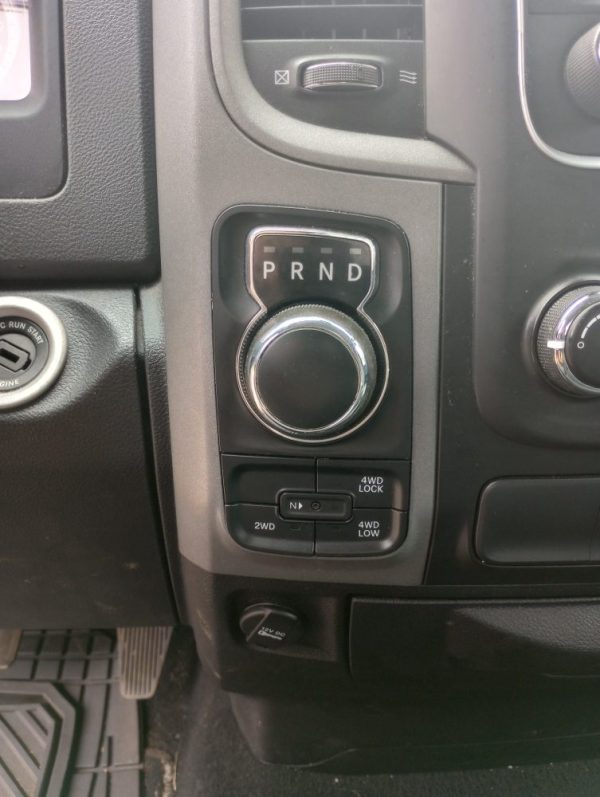 2015 RAM 1500 - Image 10