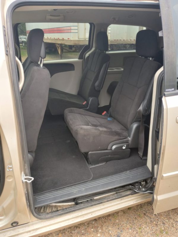 2014 Dodge Grand Caravan SXT - Image 11