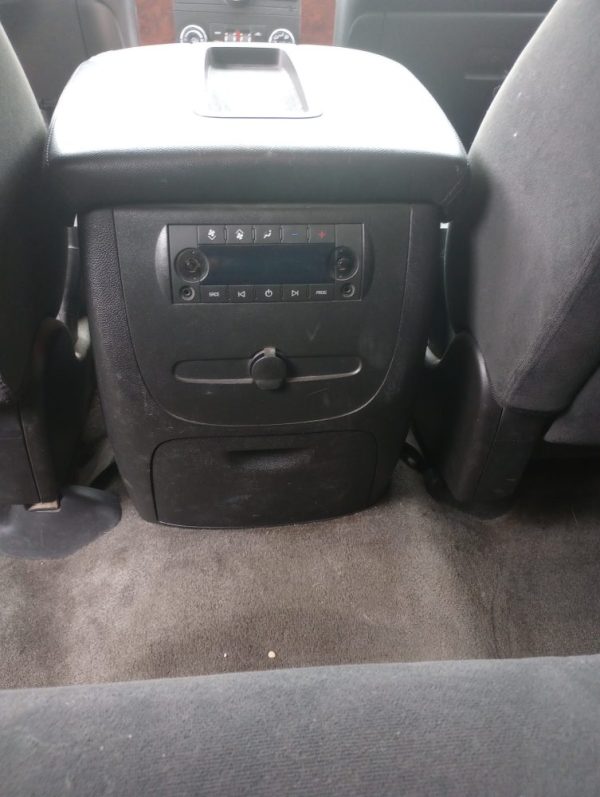 2009 Chevy Tahoe - Image 12