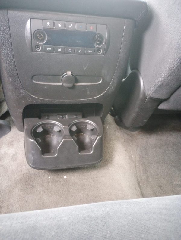 2009 Chevy Tahoe - Image 13