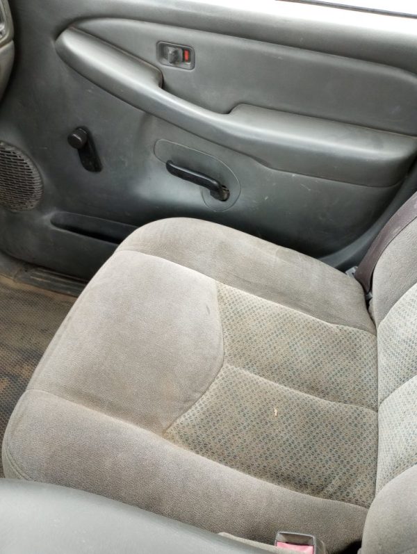 2006 Chevrolet 2500 - Image 9